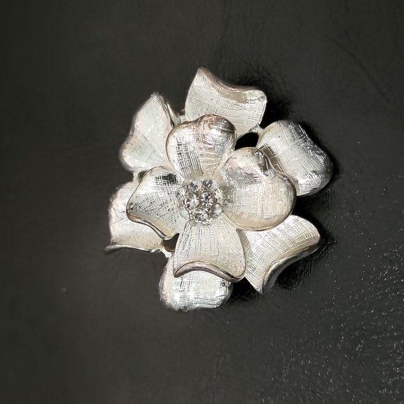 Jewelry - Flower Ring